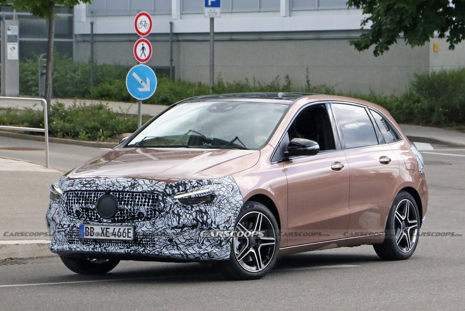 Mercedes Classe B Restyling: è Il Canto Del Cigno? - MotorisuMotori.it