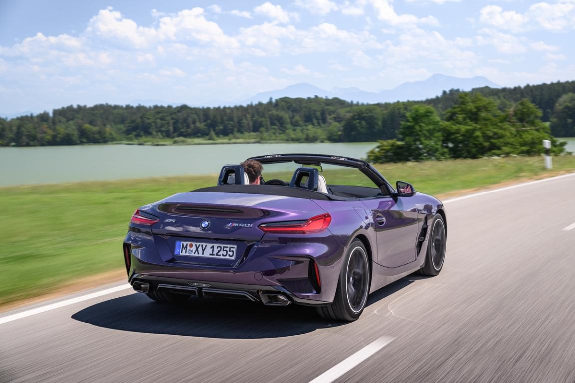 BMW Z4 2023 svelato il nuovo restyling della roadster biposto