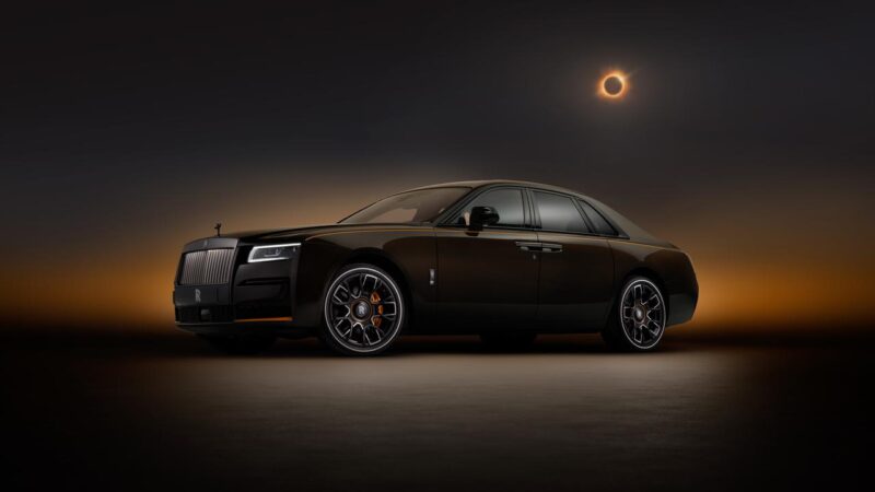 Rolls-Royce Black Badge Ghost Ékleipsis