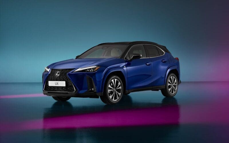 Lexus UX 2024