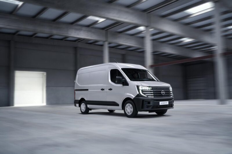 Nissan Interstar 2024