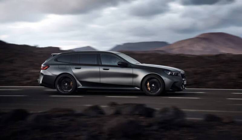 BMW M5 Touring 2025