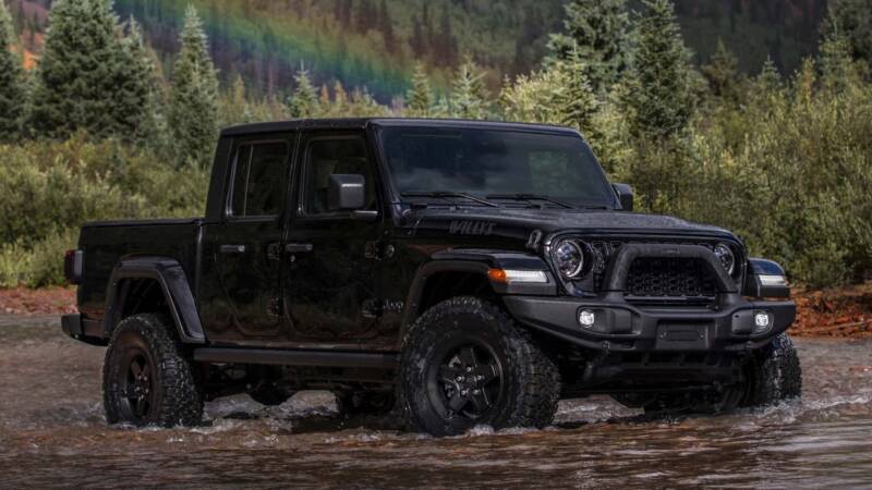 2024-jeep-gladiator-willys-with-aev-upfit