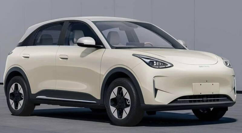 La cinese elettrica Geely Geome Xingyuan a 9.000 euro farebbe paura alla Fiat Grande Panda