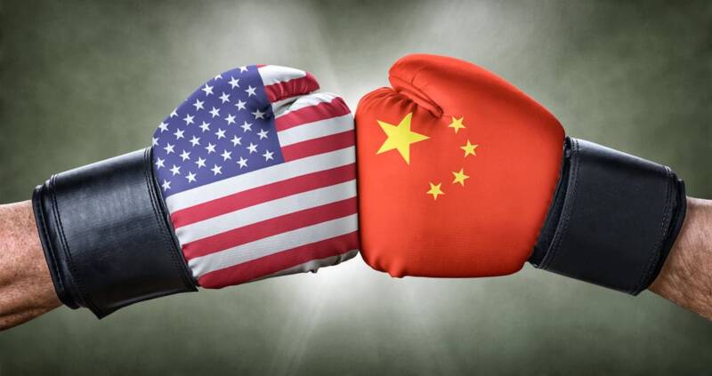 US-vs-China-Trade-War-Who-Does-It-Hurt