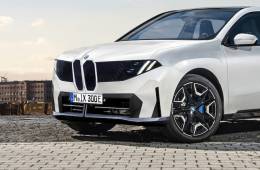 BMW iX3 2025