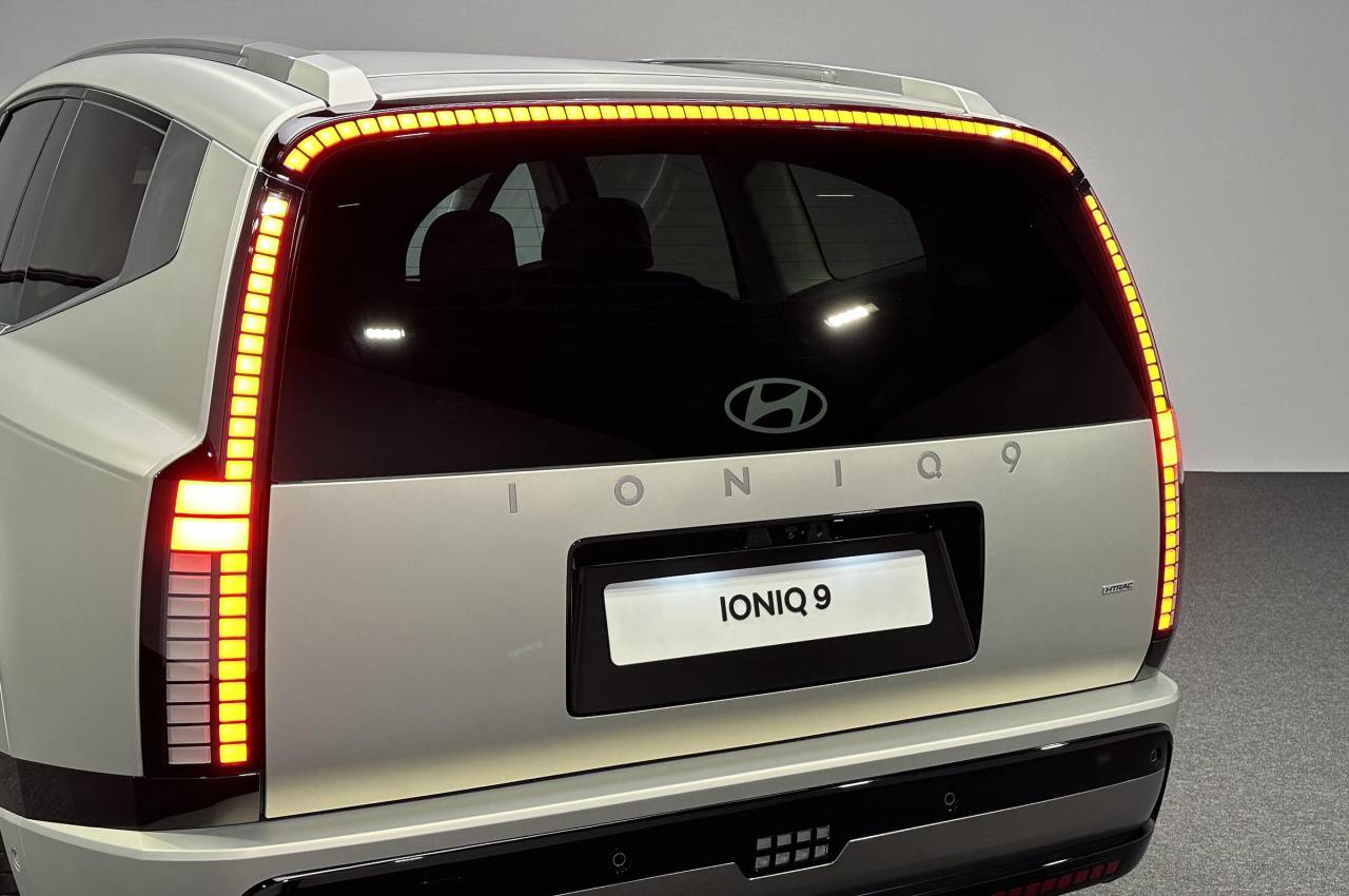 hyundai ioniq 9 2025