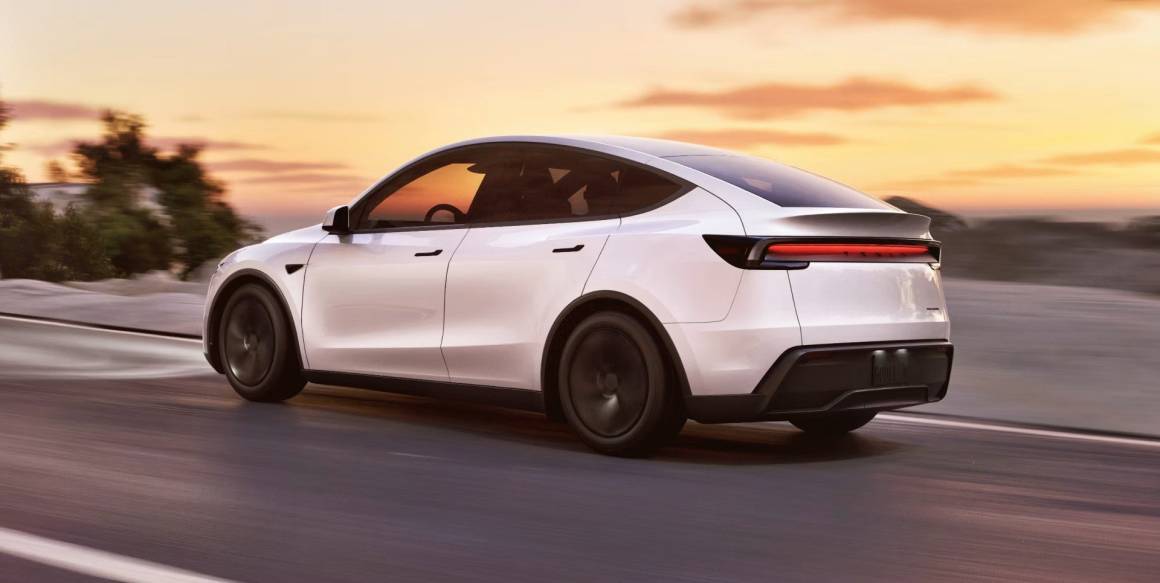 Tesla Model Y 2025