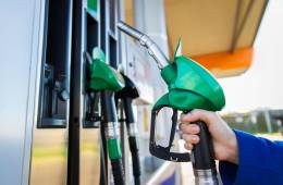 Ecco perché il prezzo della benzina vola in Italia in questi giorni.