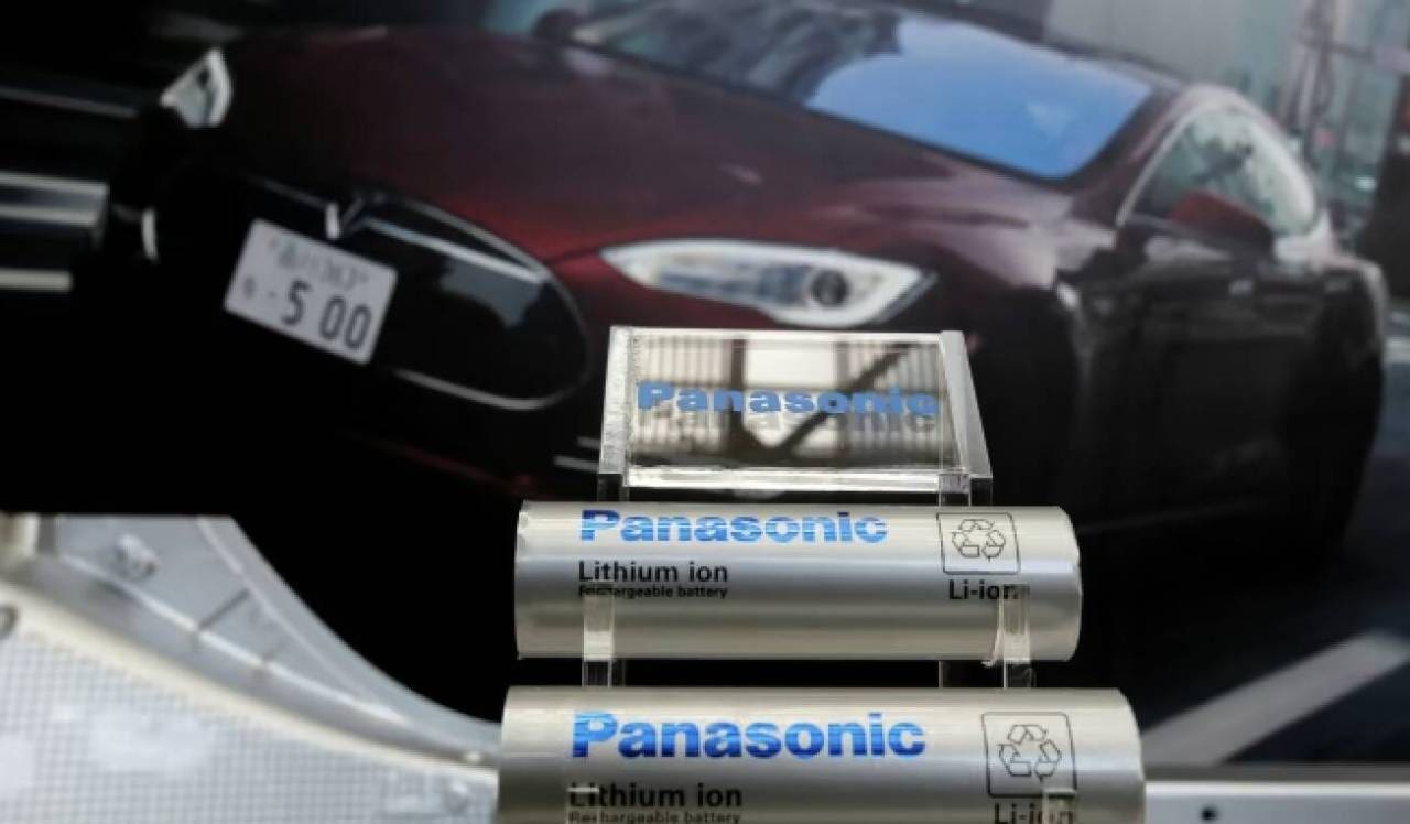 Effetto dazi anti Cina di Trump: il fornitore di Tesla Panasonic Energy afferma che prenderà provvedimenti.