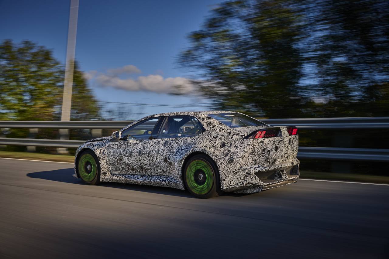 La nuova famiglia di auto elettriche di BMW Neue Klasse è la prima vera reazione dell’Europa al Dragone.