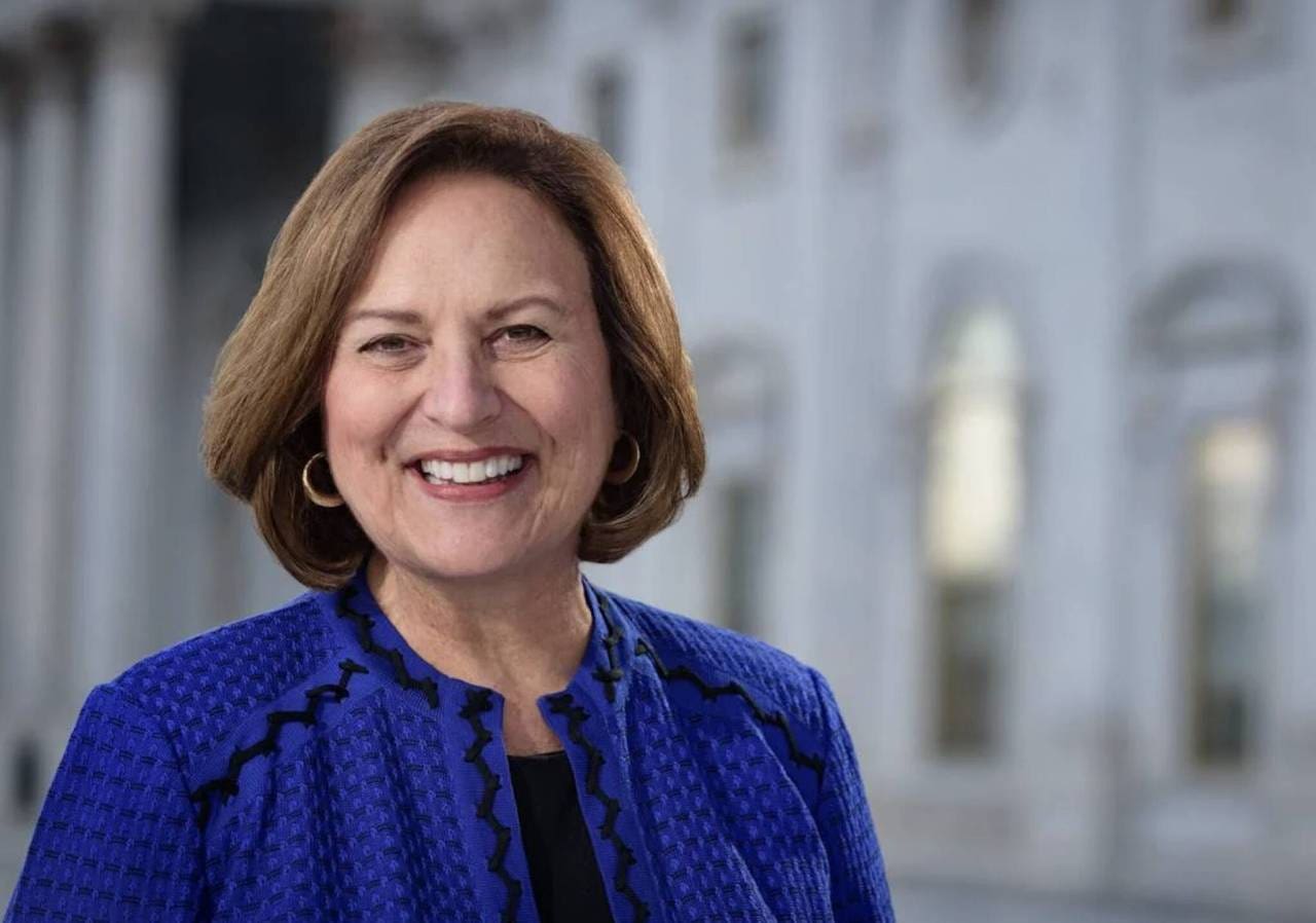 senatrice Deb Fischer