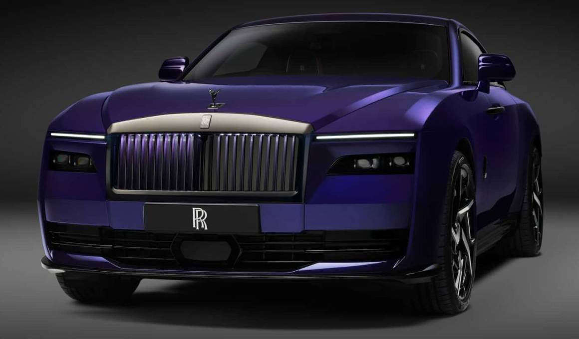 Rolls-Royce Black Badge Spectre