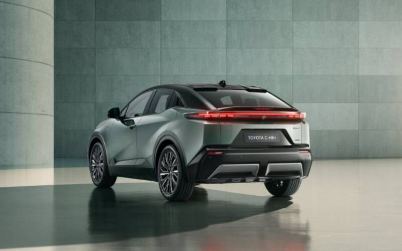 Toyota C-HR+